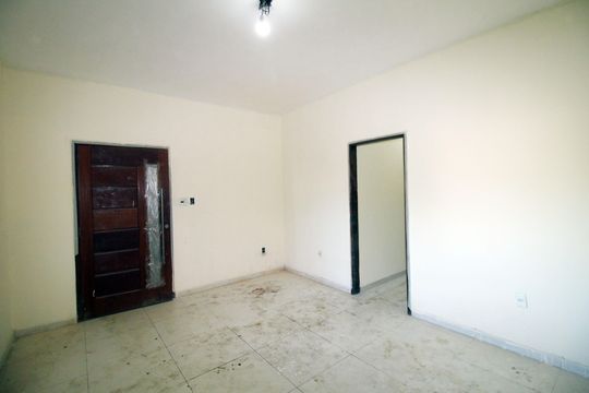 Sala de casa à venda com 2 quartos, 70m² em Vigário Geral, Rio de Janeiro