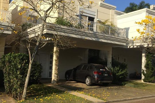 Casa à venda com 3 quartos, 260m² em Santo Amaro, São Paulo