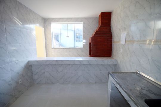 Cozinha de casa para alugar com 2 quartos, 60m² em Vigário Geral, Rio de Janeiro