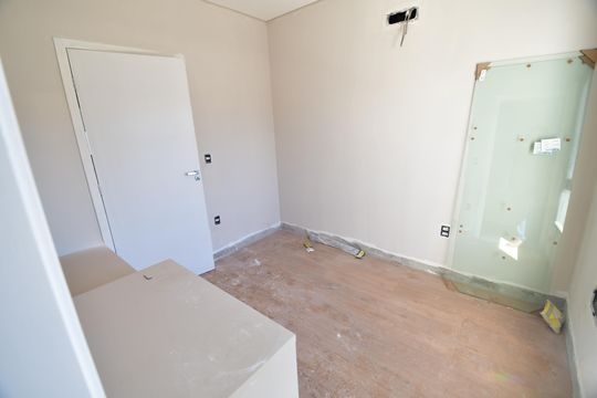 Suíte de casa de condomínio à venda com 3 quartos, 130m² em Parque dos Pomares, Campinas