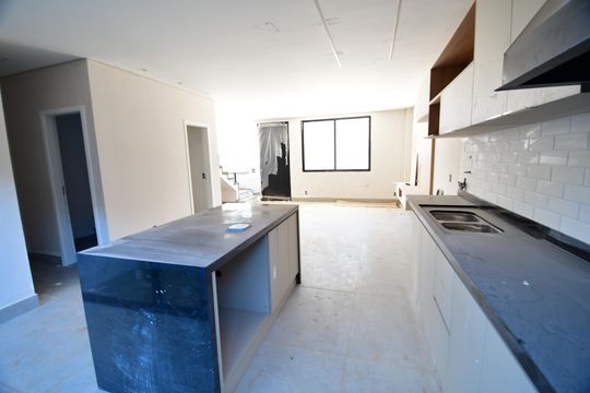 Cozinha de casa de condomínio à venda com 3 quartos, 130m² em Parque dos Pomares, Campinas