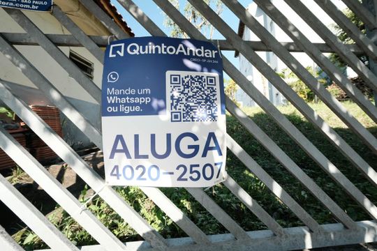 Placa de apartamento para alugar com 2 quartos, 52m² em Vila Silvia, São Paulo