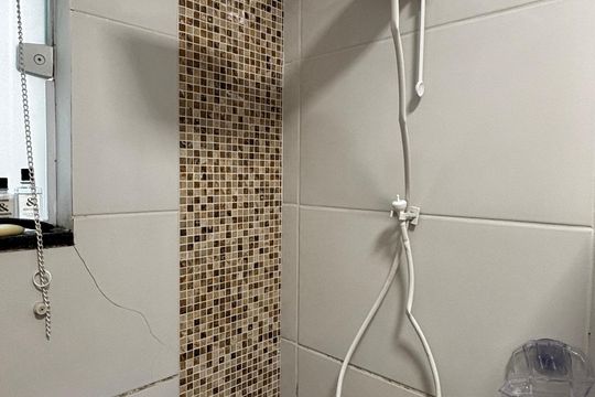 Banheiro da Suíte de apartamento à venda com 2 quartos, 63m² em Parque Oratório, Santo André
