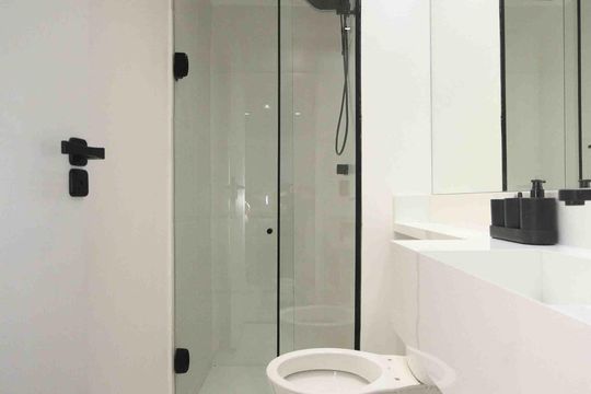 Banheiro de apartamento à venda com 1 quarto, 59m² em Vila Santa Clara, São Paulo
