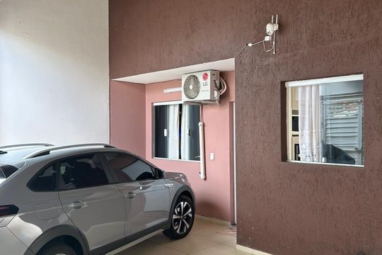 Área externa de casa à venda com 2 quartos, 55m² em Parque Residencial Jundiaí, Jundiaí