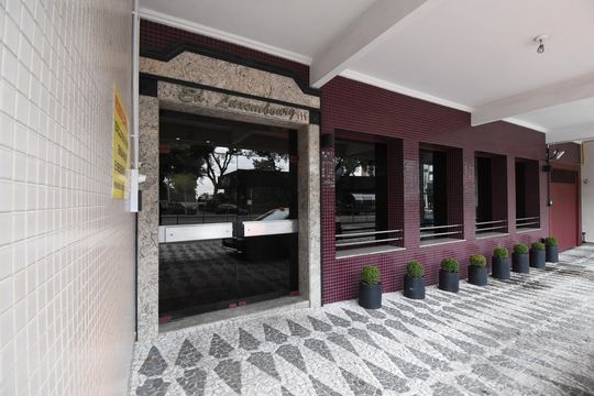 Fachada de apartamento à venda com 5 quartos, 311m² em Cabral, Curitiba