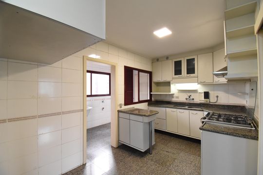 Cozinha de apartamento à venda com 5 quartos, 311m² em Cabral, Curitiba