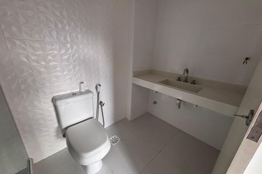 Banheiro do Quarto 1 de apartamento à venda com 2 quartos, 66m² em Recreio dos Bandeirantes, Rio de Janeiro