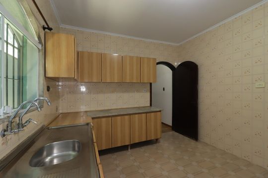 Quintal de casa à venda com 3 quartos, 164m² em Vila Alto de Santo Andre, Santo André