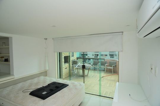 Suíte Principal de apartamento para alugar com 3 quartos, 197m² em Barra da Tijuca, Rio de Janeiro