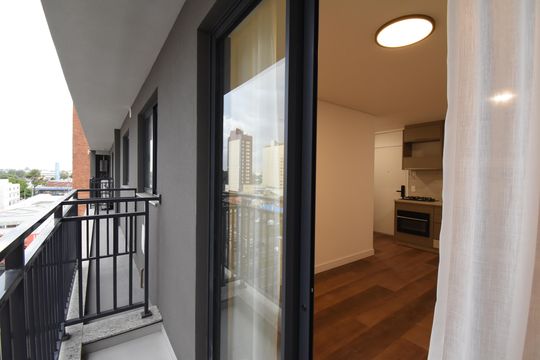 Sacada  de apartamento à venda com 2 quartos, 46m² em Centro, Curitiba