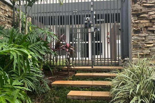 Área externa de kitnet/studio para alugar com 1 quarto, 40m² em Vila Itapura, Campinas