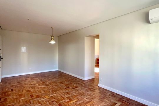 Sala de apartamento para alugar com 2 quartos, 80m² em Cerqueira César, São Paulo