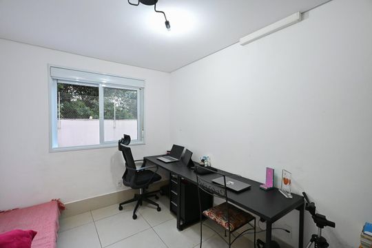Quarto 1 de apartamento à venda com 3 quartos, 138m² em Parque Assuncao, Taboão da Serra
