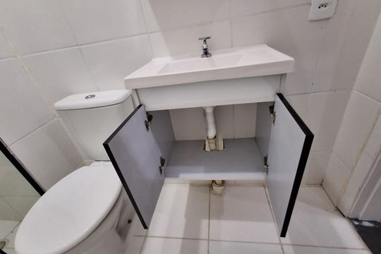 Banheiro de apartamento para alugar com 2 quartos, 35m² em Jardim Promissao, São Paulo