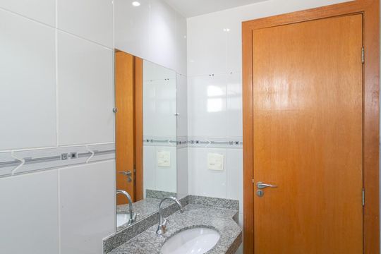 Apartamento à venda com 2 quartos, 84m² em Heliópolis, Belo Horizonte