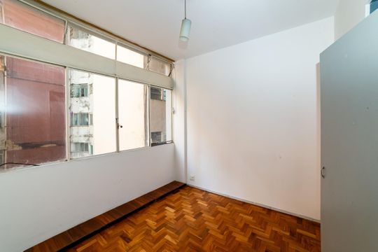 Quarto 2 de apartamento para alugar com 3 quartos, 105m² em Centro, Belo Horizonte