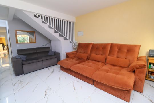 Casa à venda com 3 quartos, 133m² em Jardim Ipanema, Santo André