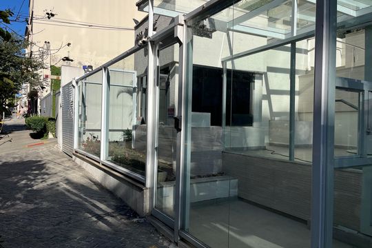 Fachada do Prédio de apartamento para alugar com 1 quarto, 44m² em Perdizes, São Paulo
