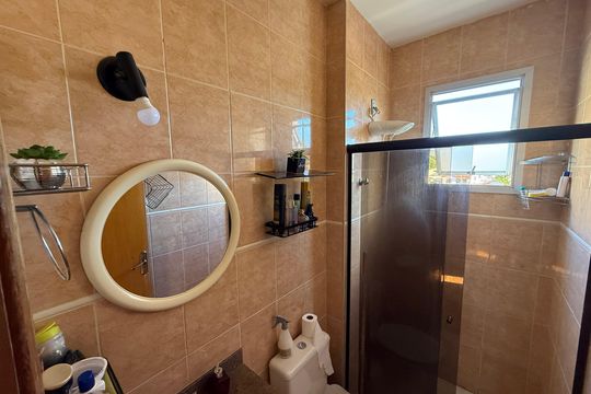 banheiro de apartamento à venda com 3 quartos, 59m² em Esplanada, Belo Horizonte