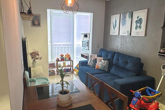 Sala de apartamento à venda com 2 quartos, 49m² em Jardim Bela Vista, Guarulhos