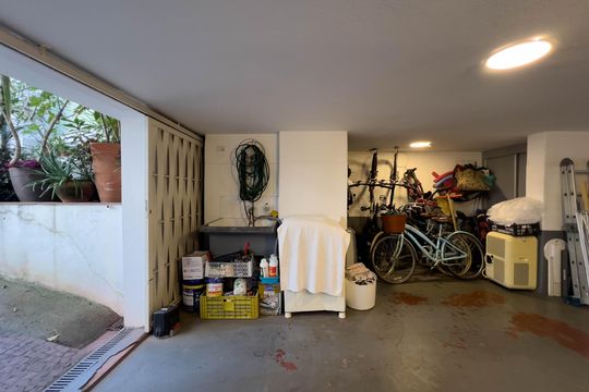 Garagem de casa à venda com 3 quartos, 300m² em Vila Mariana, São Paulo