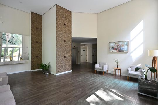 Hall Social de apartamento para alugar com 2 quartos, 52m² em Vila Suzana, São Paulo