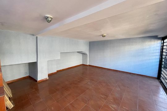 Garagem de casa à venda com 5 quartos, 120m² em Vila Dalva, São Paulo