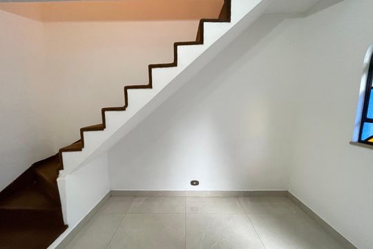 Edícula - Sala de casa à venda com 5 quartos, 120m² em Vila Dalva, São Paulo