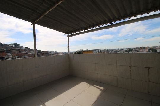 Terraço de casa para alugar com 2 quartos, 84m² em Brás de Pina, Rio de Janeiro