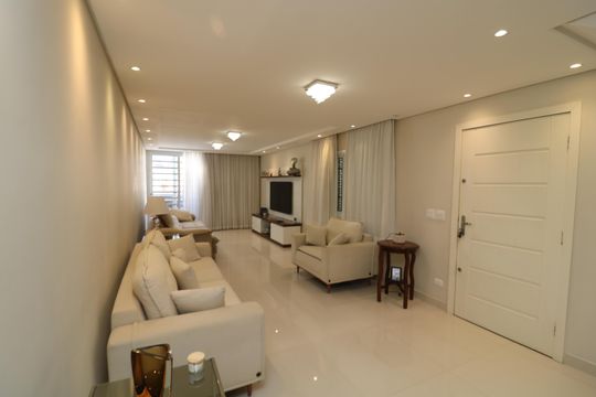 Sala de casa à venda com 3 quartos, 350m² em Vila Prudente, São Paulo