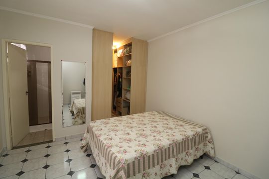Suíte  de casa à venda com 3 quartos, 350m² em Vila Prudente, São Paulo