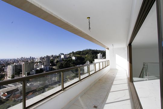 Varanda de apartamento à venda com 4 quartos, 363m² em Santa Lúcia, Belo Horizonte