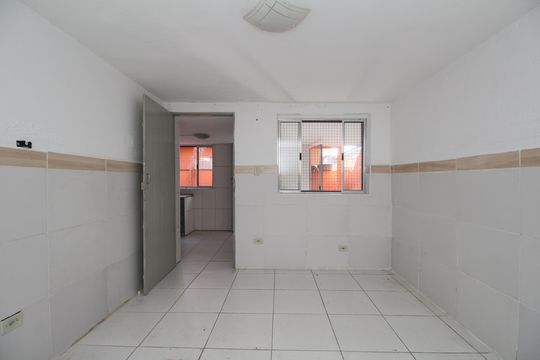 Sala de casa para alugar com 1 quarto, 50m² em Vila Pirajussara, São Paulo