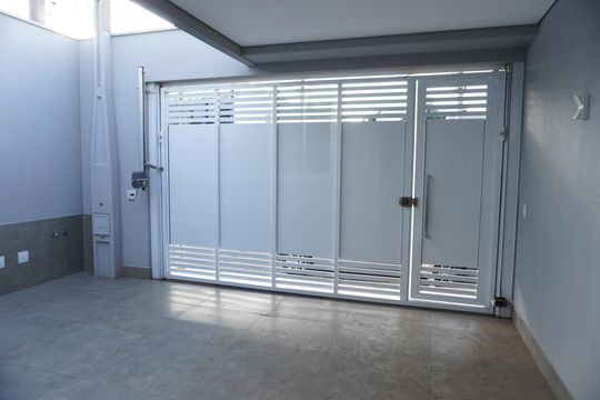 Garagem de casa para alugar com 3 quartos, 115m² em Jardim Esplanada, Americana