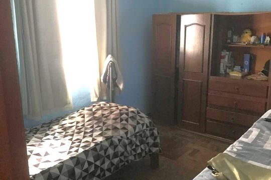 Quarto de casa à venda com 3 quartos, 360m² em Coqueiros, Belo Horizonte