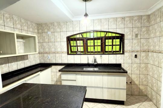 Cozinha de casa à venda com 3 quartos, 315m² em Vila Vitória, Santo André