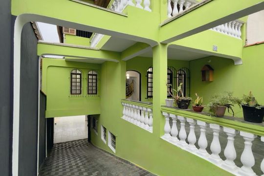 Área externa de casa à venda com 3 quartos, 315m² em Vila Vitória, Santo André