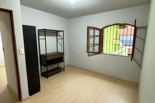 Quarto de casa à venda com 3 quartos, 315m² em Vila Vitória, Santo André