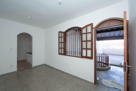 SALA de casa para alugar com 2 quartos, 130m² em Havaí, Belo Horizonte