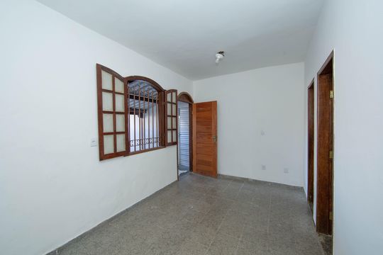 SALA de casa para alugar com 2 quartos, 130m² em Havaí, Belo Horizonte