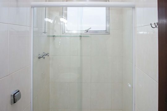 Banheiro da Suíte de casa à venda com 5 quartos, 249m² em Centro, Diadema
