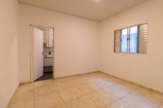 Quarto  de casa para alugar com 1 quarto, 30m² em Jardim Lina, Cotia