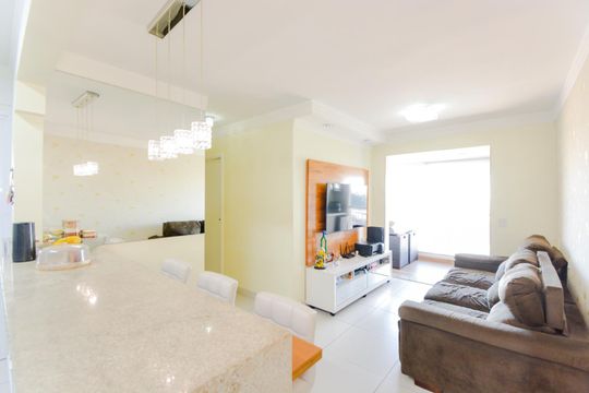 Apartamento à venda com 3 quartos, 72m² em Vila Galvão, Guarulhos