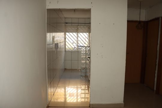 Corredor de apartamento para alugar com 2 quartos, 50m² em Jardim Isis, Cotia