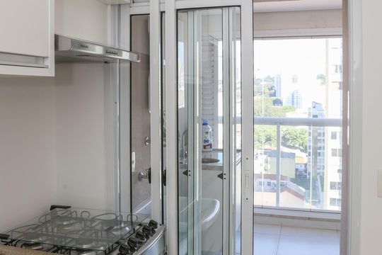 Cozinha de apartamento para alugar com 1 quarto, 36m² em Perdizes, São Paulo