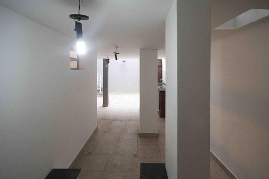 Casa de Condomínio à venda com 4 quartos, 300m² em Jardim Angela (zona Leste), São Paulo