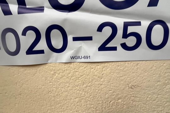 Placa  de apartamento para alugar com 1 quarto, 50m² em Copacabana, Rio de Janeiro