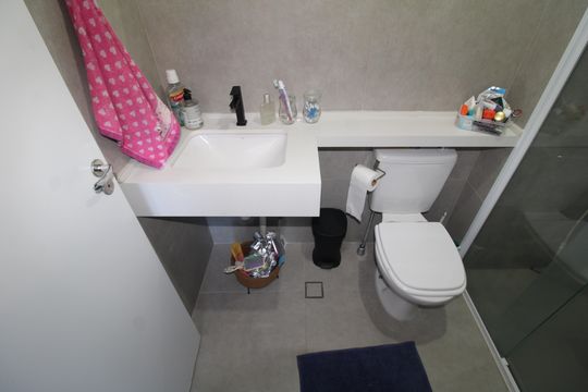 Banheiro de apartamento à venda com 2 quartos, 43m² em Imirim, São Paulo
