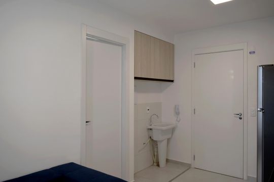 Sala/Cozinha Integrados de apartamento para alugar com 1 quarto, 27m² em Pinheiros, São Paulo